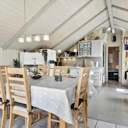 C11112-hemmet-horsfold-50 *